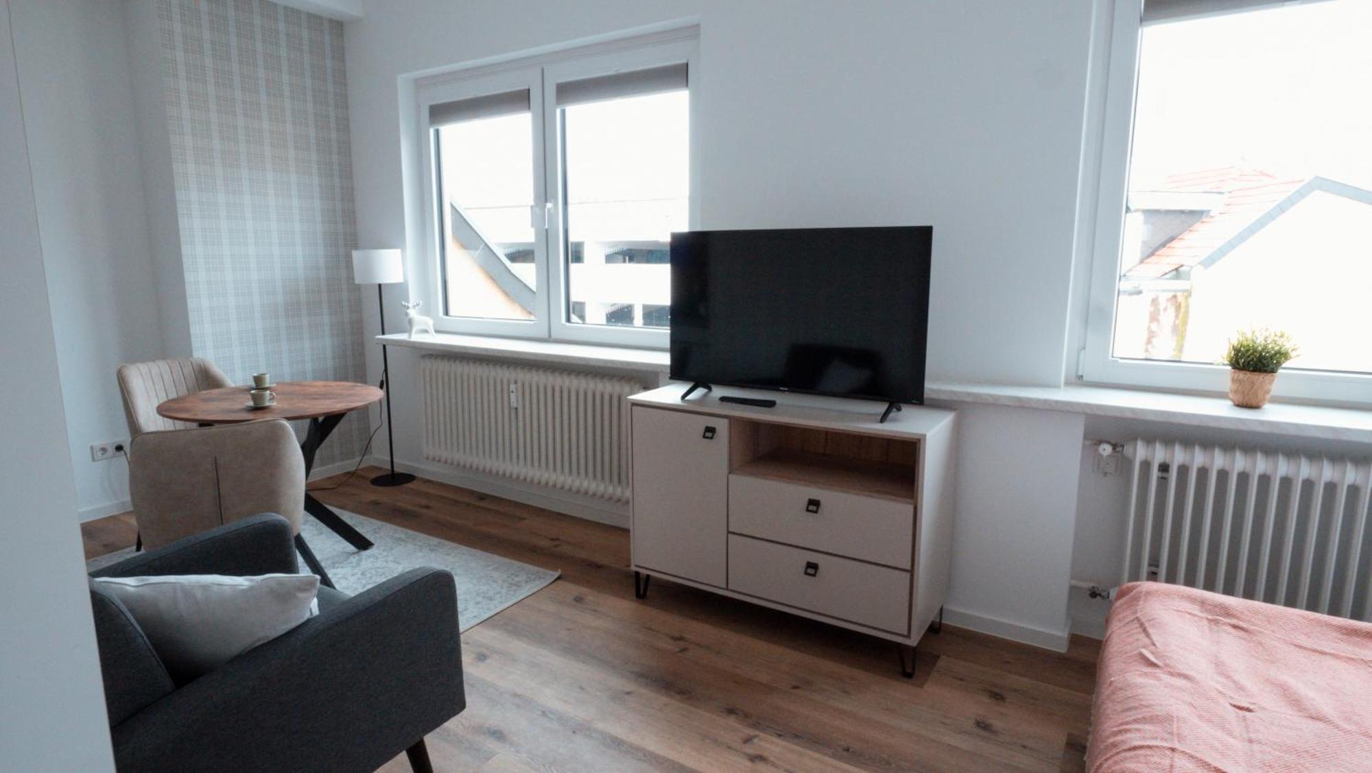 Ferienwohnung Wohnen Auf Zeit In Saarbrücken Exterior foto