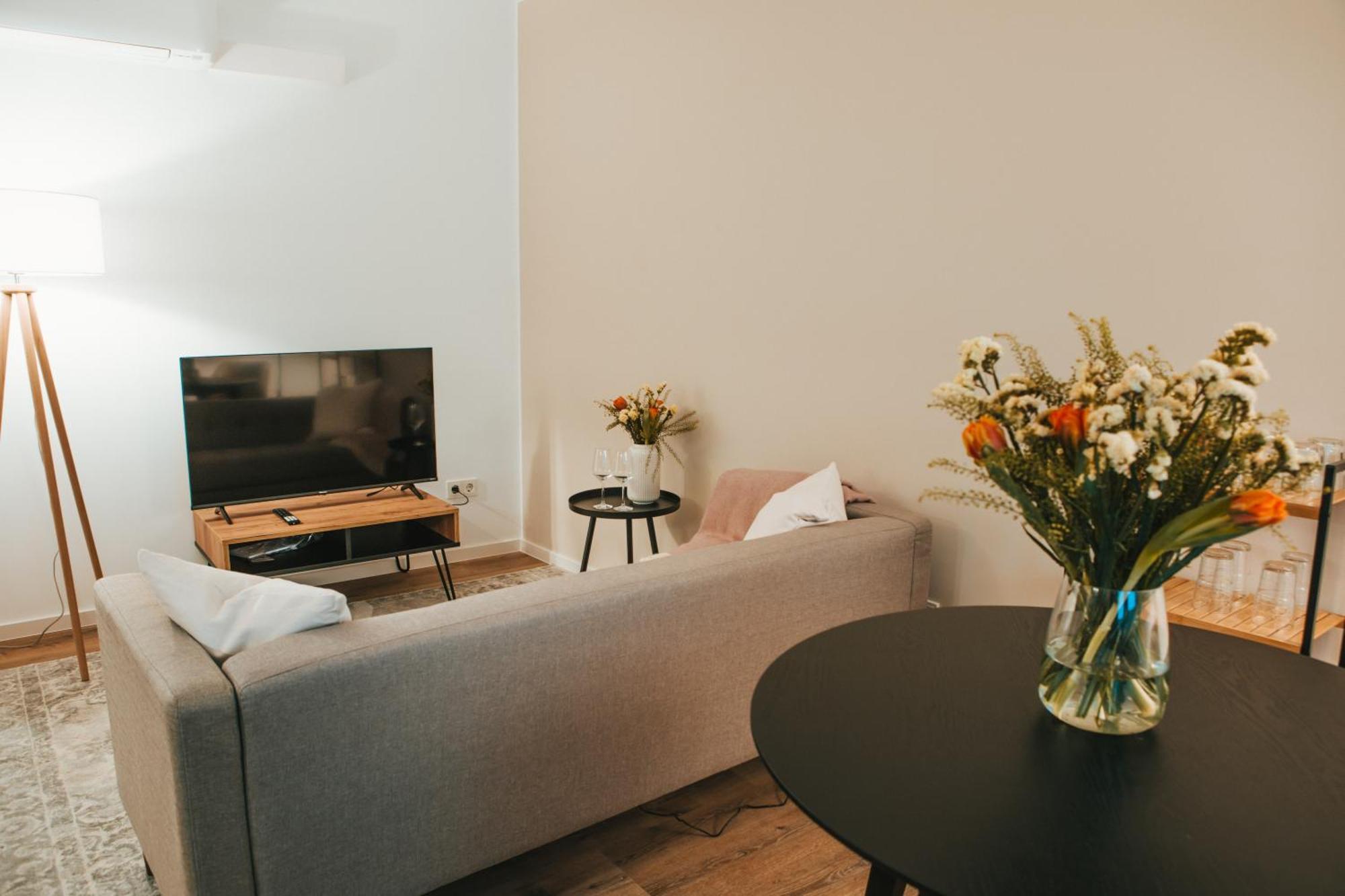 Ferienwohnung Wohnen Auf Zeit In Saarbrücken Exterior foto
