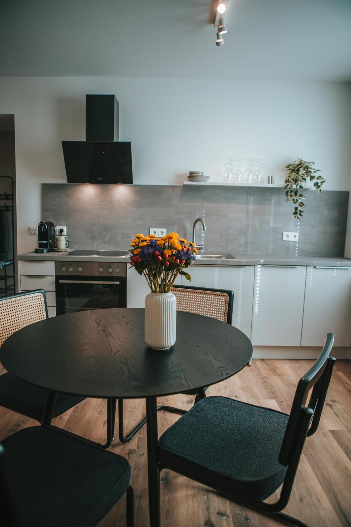 Ferienwohnung Wohnen Auf Zeit In Saarbrücken Exterior foto