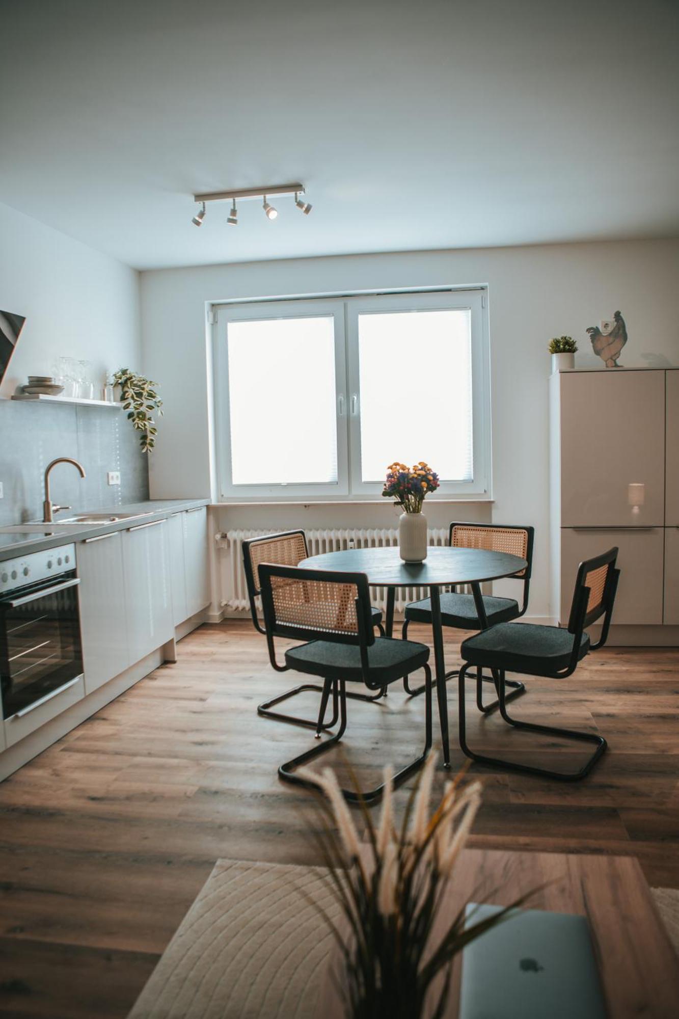 Ferienwohnung Wohnen Auf Zeit In Saarbrücken Exterior foto